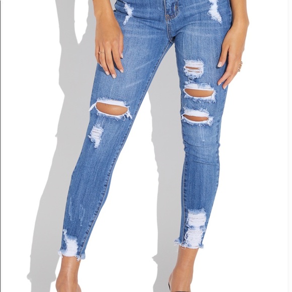 NWT High-Rise Distressed Skinny Jeans - Picture 3 of 3